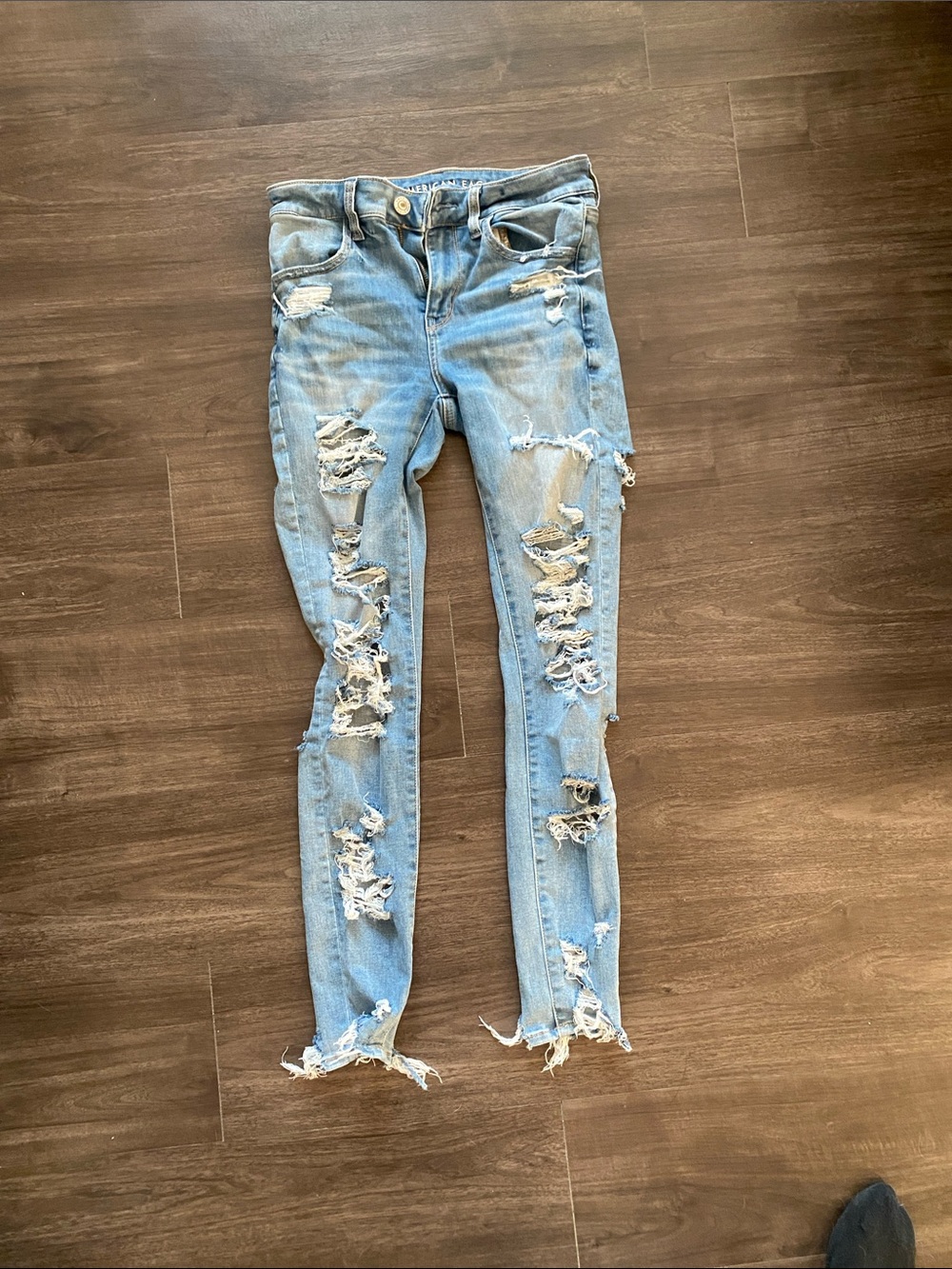 American Eagle Outfitters Light Blue Distressed Jeggings